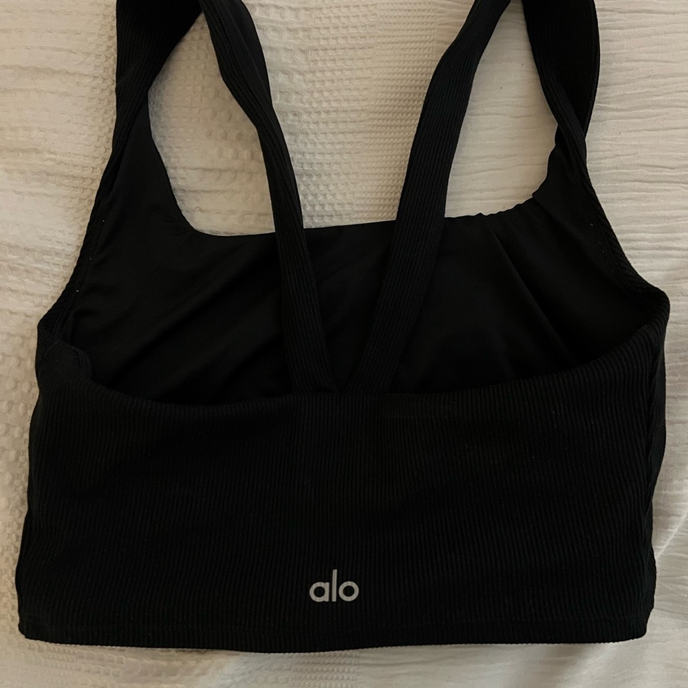 Alo Black Top